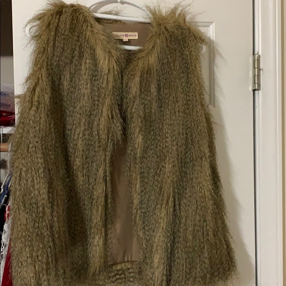 Fur vest